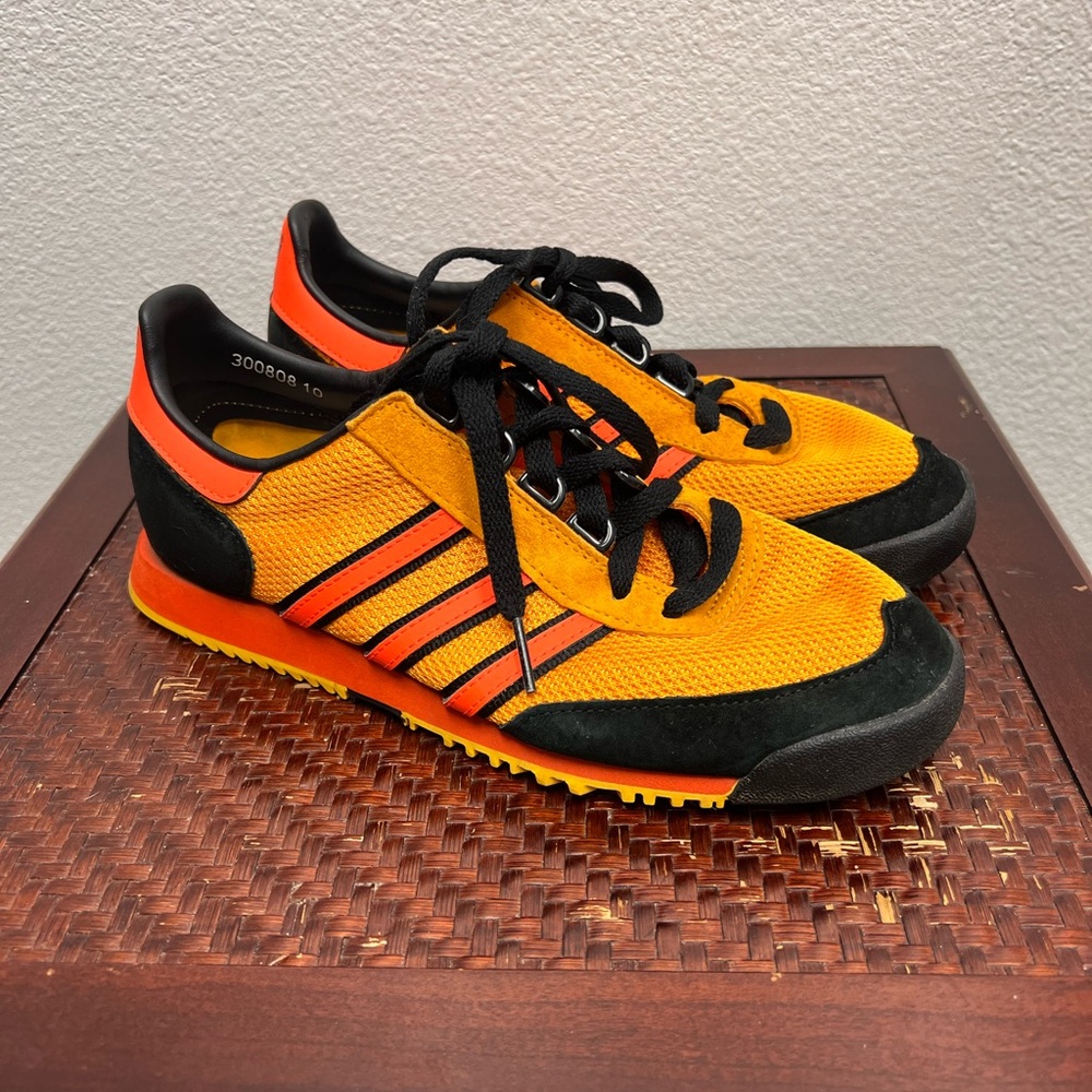 Adidas Originals Gold & Orange UNISEX Sneakers Size 7